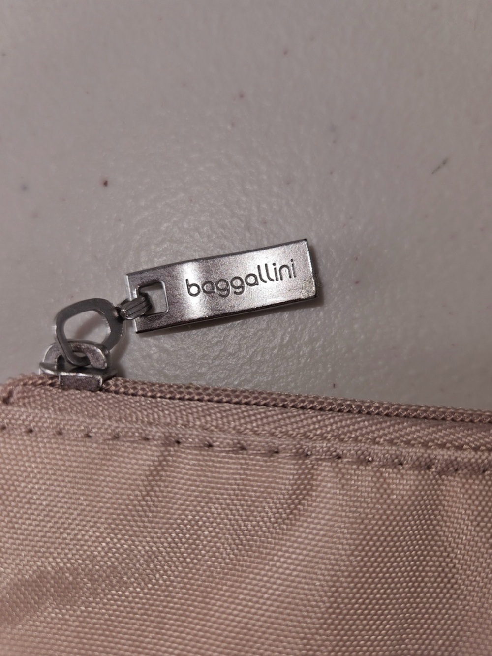 NWT Baggallini Blush Pink Wristlet Pouch Water Repellent, RFID Protected - Picture 7 of 10
